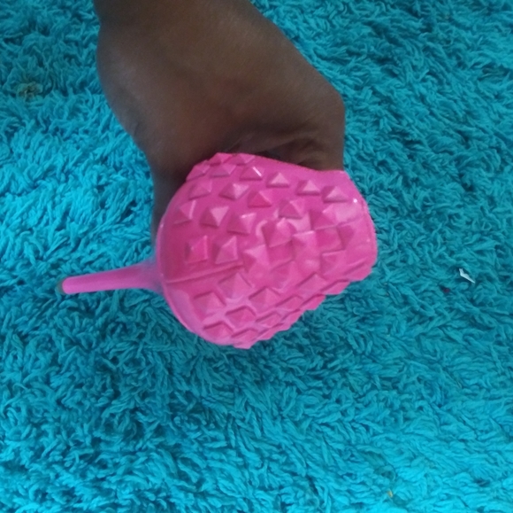 Studded 👠 - Picture 5 of 5